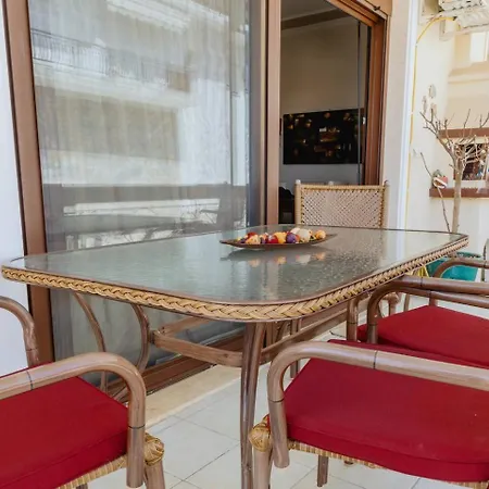 Costero Apartment Néa Péramos