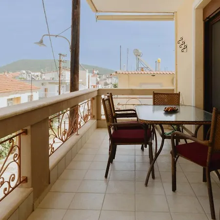 Apartment Costero Néa Péramos
